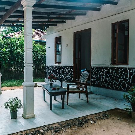New Sam Tourist Inn Weligama Exterior foto
