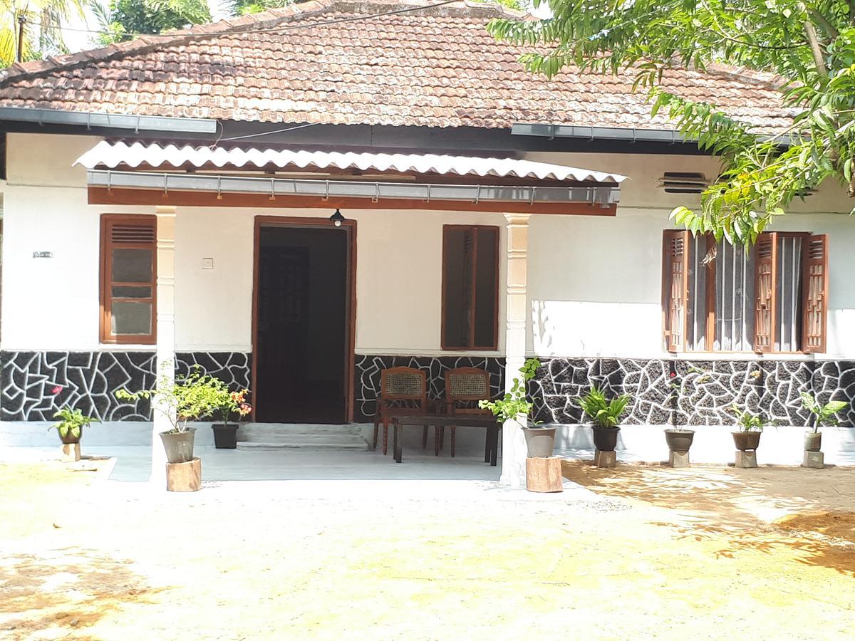 New Sam Tourist Inn Weligama Exterior foto