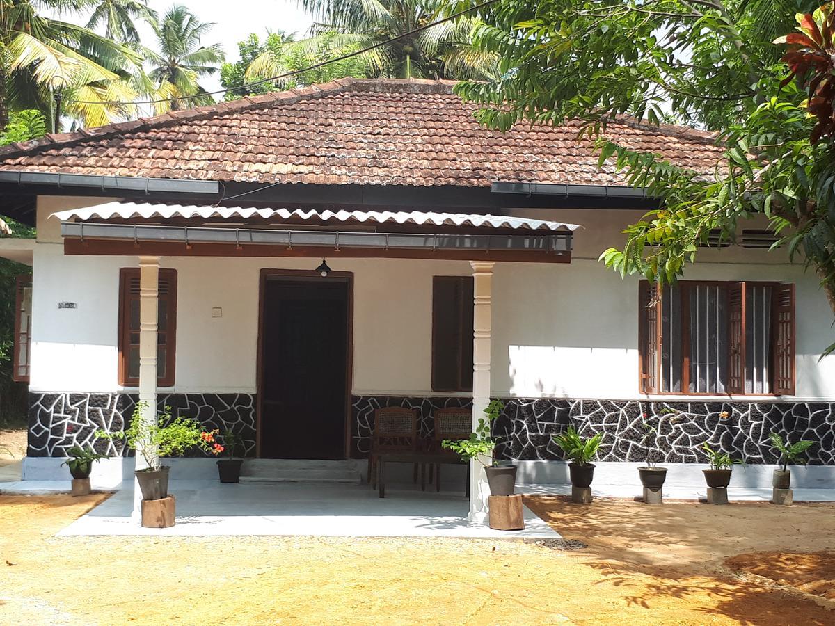 New Sam Tourist Inn Weligama Exterior foto