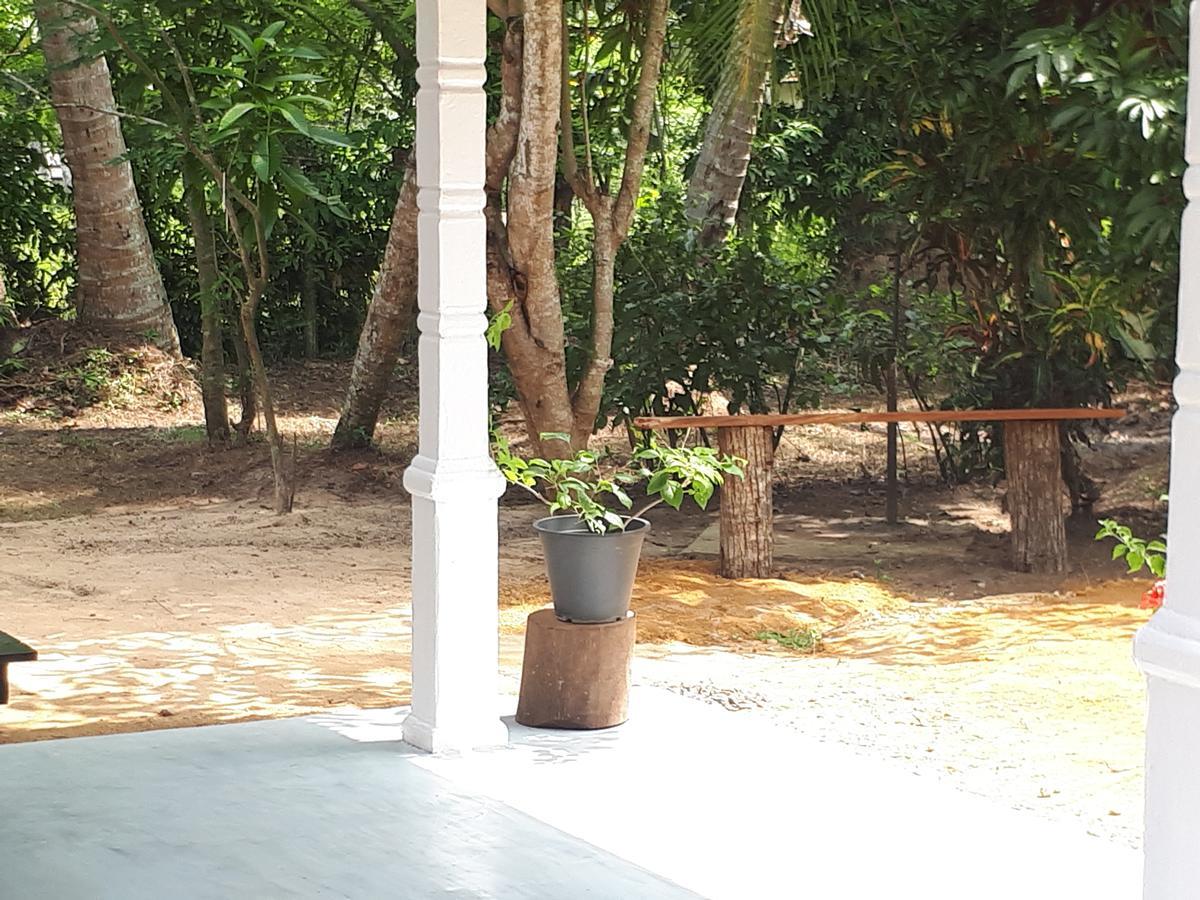 New Sam Tourist Inn Weligama Exterior foto