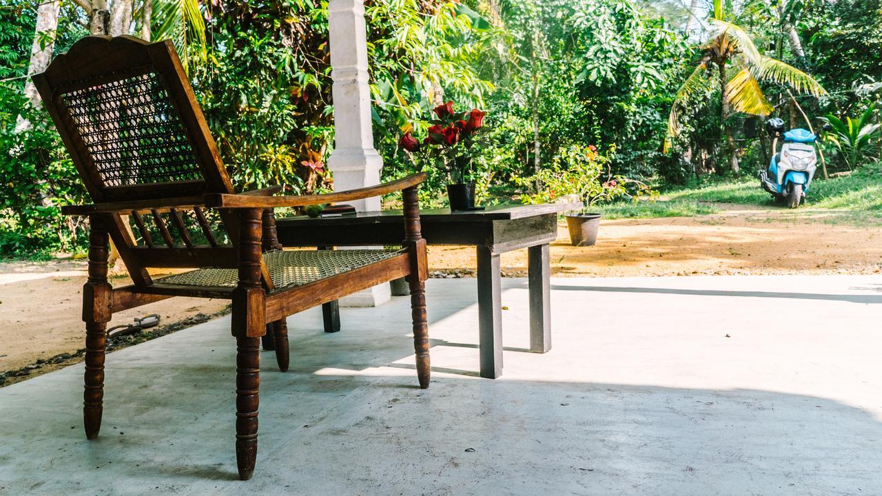 New Sam Tourist Inn Weligama Exterior foto